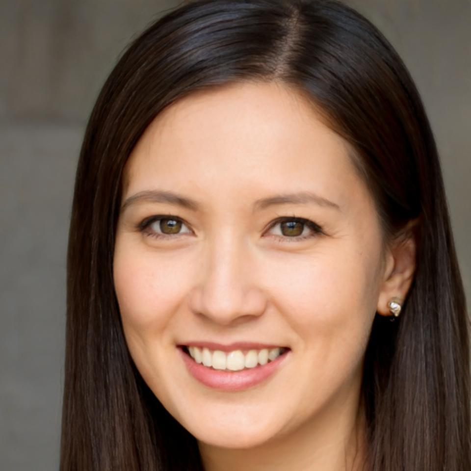 Miranda Chen professional headshot